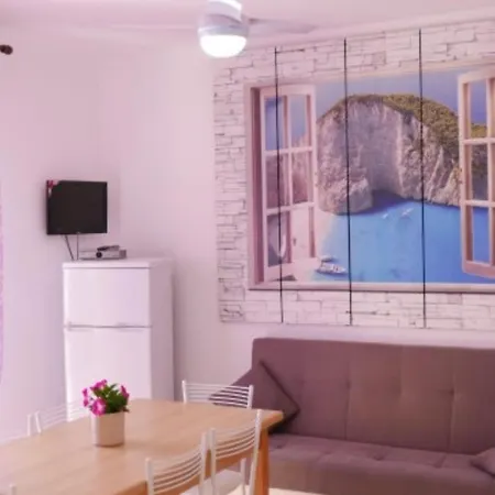 Modern Flat In A Convenient Area *